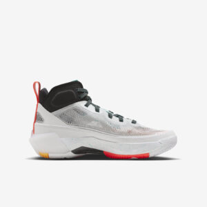 Giay Nike Air Jordan 37 Low Guo PF 'Guo Ailun' FJ4495-130