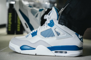 Giay Nike Air Jordan 4 Retro 2024 'Military Blue' FV5029‑141