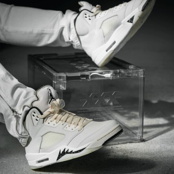 Giay Nike Air Jordan 5 Retro SE 'Sail' FN7405-100