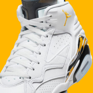 Giay Nike Air Jordan MVP 678 'White Yellow' DZ4475-107