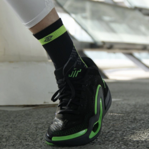 Giay Nike Jordan Tatum 1 'Green Strike' DZ3324-003