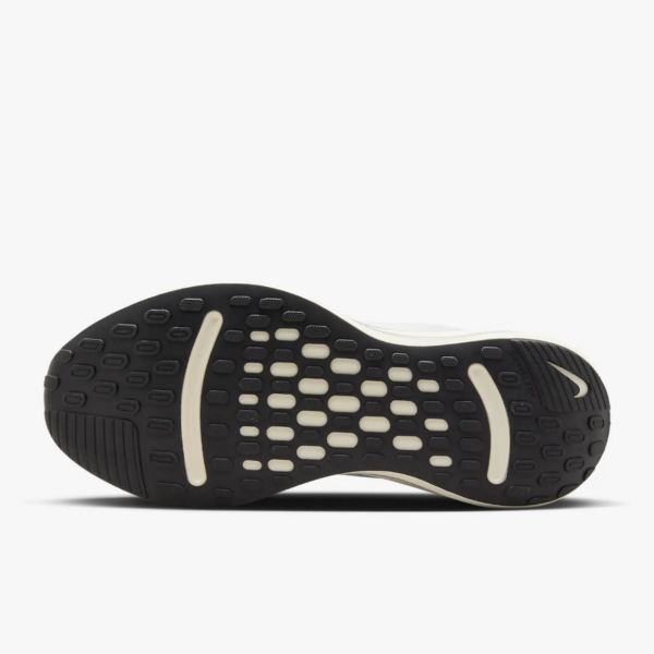 Giay Nike Journey Run 'Metallic Silver' FJ7765-104