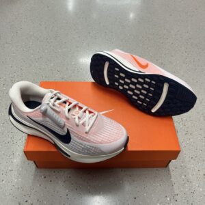 Giay Nike Journey Run 'Sail Total Orange' FN0228-100