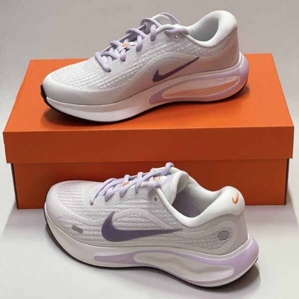 Giay Nike Journey Run 'Violet Mist' FJ7765-100