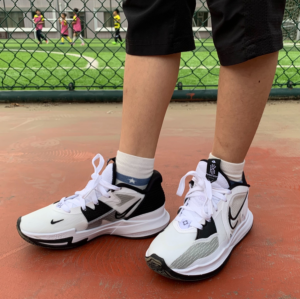 Giay Nike Kyrie Low 5 TB 'White Black' DO9617-100