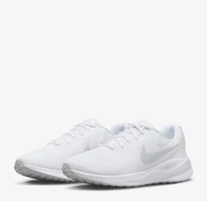 Giay Nike Revolution 7 'White Pale Blue' FB2207-100