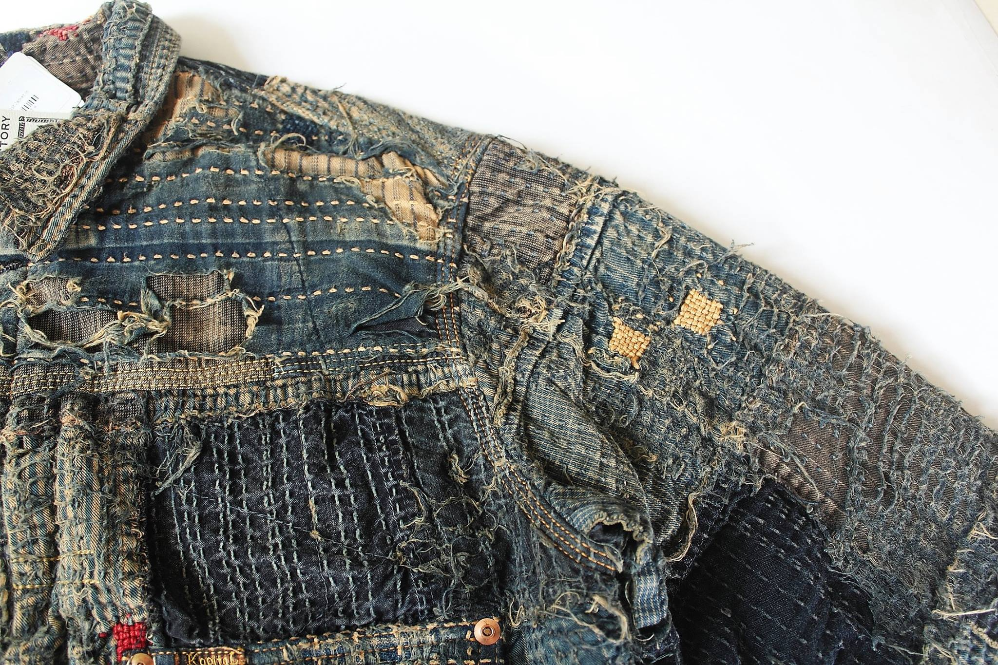 Hinh anh 2: Su dung cac ky thuat thu cong truyen thong cua Kapital