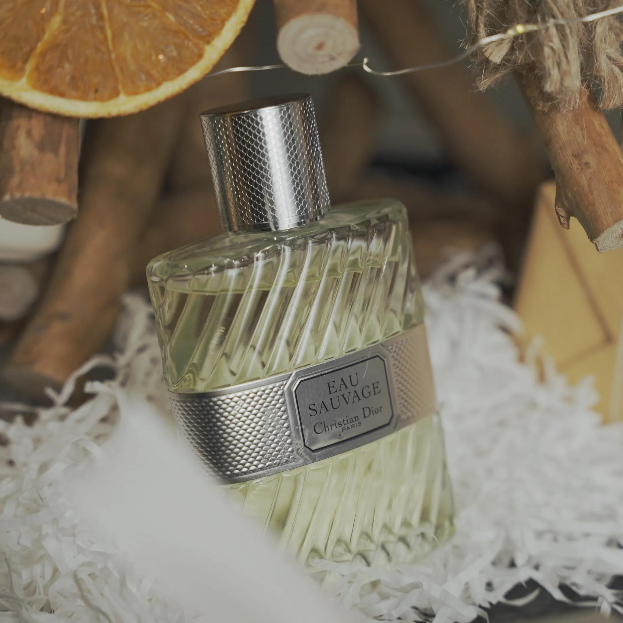 Hinh anh 3: Nhung mau nuoc hoa co dien truong ton theo thoi gian