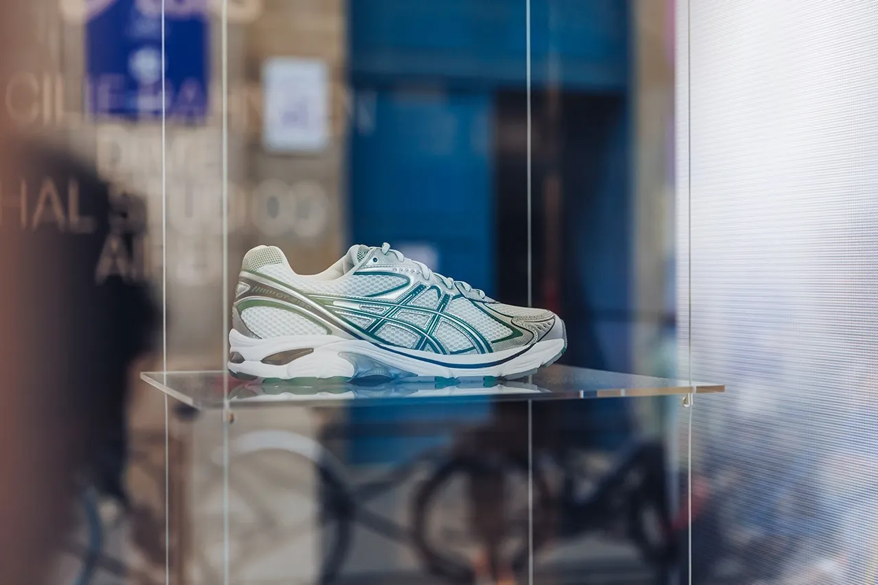 Những phối màu hot nhất của dòng giày Asics GT-2160 trong 2024 Hinh anh 2: Nhung phoi mau hot nhat cua dong giay Asics GT-2160 trong 2024