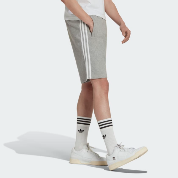 Quan Adidas 3 Stripes Sweat 'Grey' DH5803