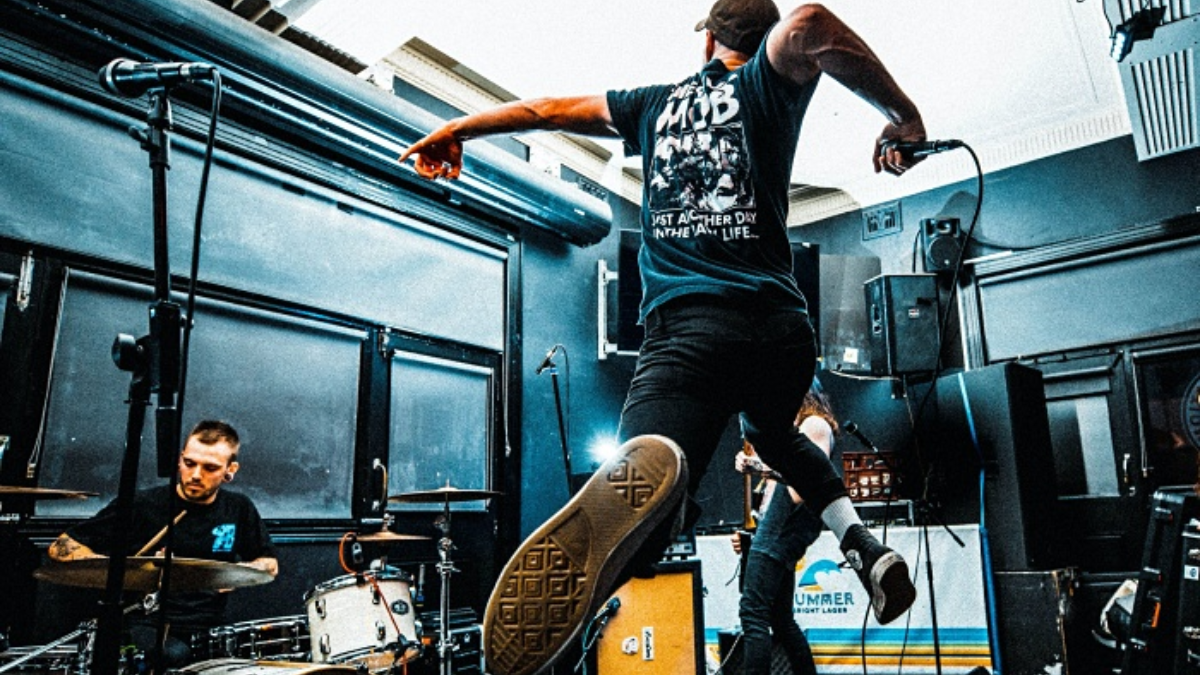 Hinh anh 1: Swoosh huyen thoai: Bieu tuong Hardcore Uc bang giay Nike