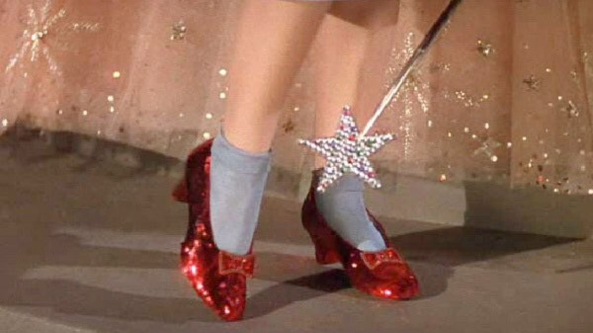 Đẳng cấp xa xỉ: Chiêm ngưỡng những đôi giày đắt đỏ nhất thế giới Hinh anh 6: Dang cap xa xi: Chiem nguong nhung doi giay dat do nhat the gioi