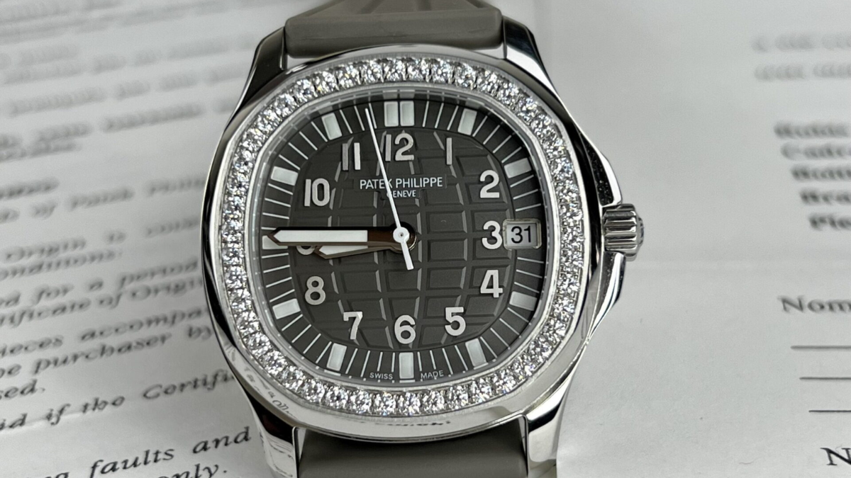 Khẳng định đẳng cấp với bộ sưu tập đồng hồ "khủng" của RM BTS Hinh anh 9: Khang dinh dang cap voi bo suu tap dong ho "khung" cua RM BTS