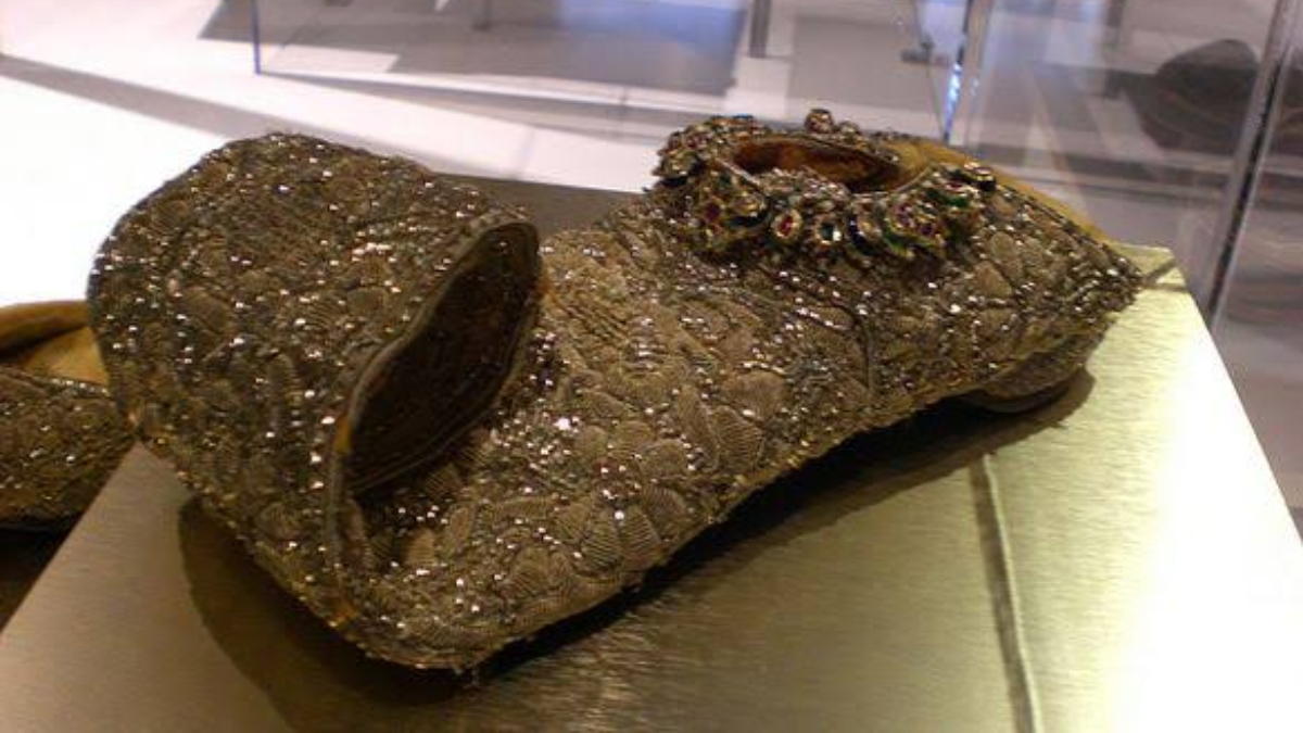 Đẳng cấp xa xỉ: Chiêm ngưỡng những đôi giày đắt đỏ nhất thế giới Hinh anh 12: Dang cap xa xi: Chiem nguong nhung doi giay dat do nhat the gioi