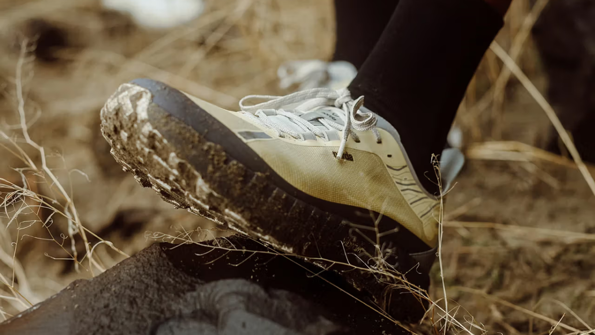 Hinh anh 8: Giay di bo duong dai - Nguoi ban dong hanh hoan hao