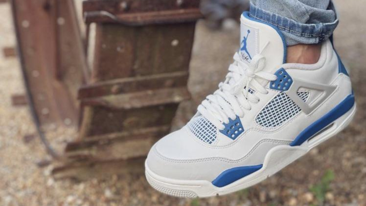 Air Jordan 4 'Military Blue': Tất tần tật những điều bạn cần biết Hinh anh 5: Air Jordan 4 'Military Blue': Tat tan tat nhung dieu ban can biet