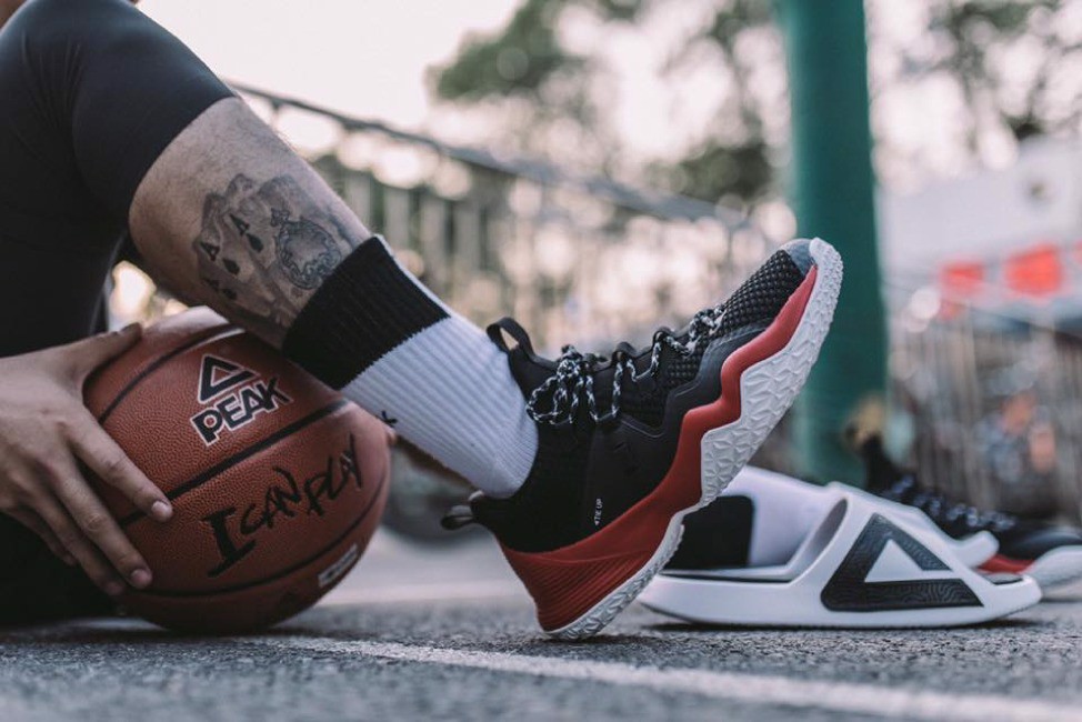 Hinh anh 2: Giay bong ro Reebok co gi? Diem qua nhung doi giay bong dac trung cua thuong hieu Reebok