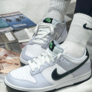 Giay Nike Dunk Low GS 'Green Strike' FB9109-107