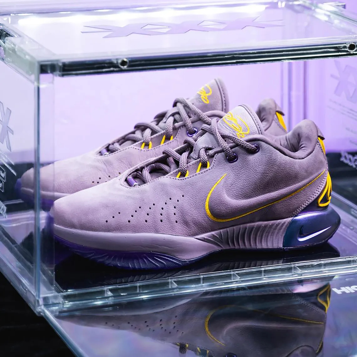 Nike LeBron 21: chạm tới đam mê bóng rổ Hinh anh 1: Nike LeBron 21: cham toi dam me bong ro