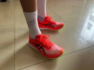 Giay Asics Magic Speed 3 'Sunrise' 1011B703-600