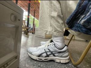 Giay Asics Gel-Exalt 2 'White Black' 1011B918-102