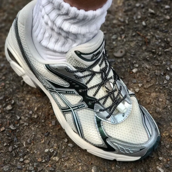 Giay Asics GT 2160 x Kith 'Cream Scarab' 2024 1203A567-100