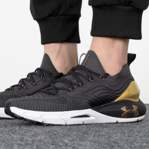 Giay Under Armour HOVR Phantom 2 'Black' 3025353-100