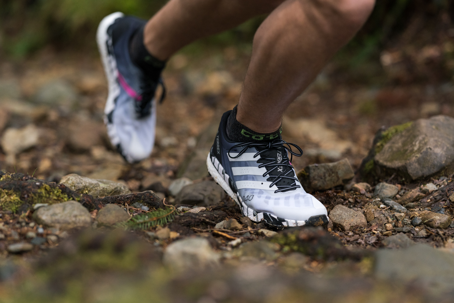 10 đôi giày Hiking tốt nhất năm 2024 Hinh anh 2: 10 doi giay Hiking tot nhat nam 2024