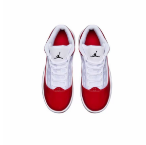 Giay Nike Air Jordan Max Aura 'White Red' DC1767-100