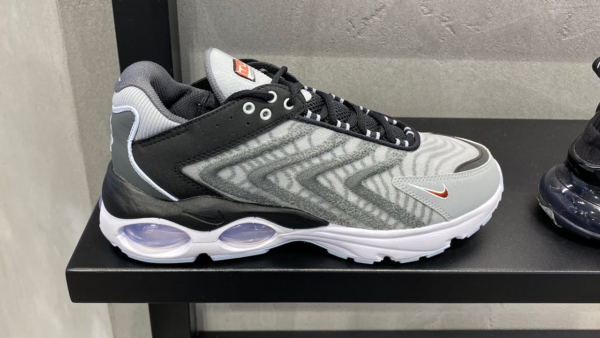 Giay Nike Air Max TW 'Wolf Grey' DQ3984-004