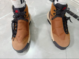 Giay Nike Magmascape x Sacai 'Light British Tan' FN0563-200