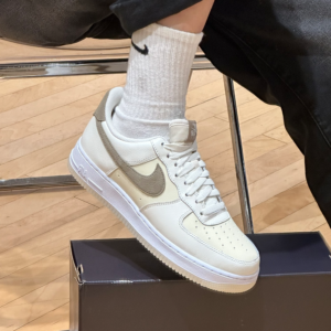 Giay Nike Air Force 1 ’07 LV8 'Milk Khaki' FN5832-101