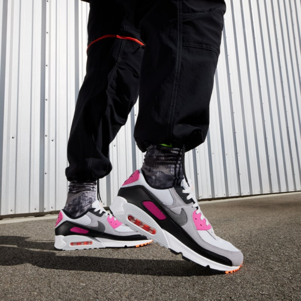 Giay Nike Air Max 90 'Dunkin Donuts' FN6958-003