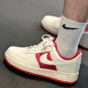 Giay Nike Air Force 1 '07 'University Red' FN7439-133