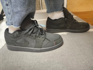 Giay Nike Air Jordan 1 Low 'Dark Smoke Red' FQ7757-001