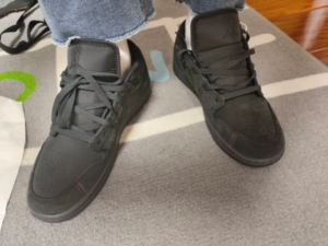 Giay Nike Air Jordan 1 Low 'Dark Smoke Red' FQ7757-001