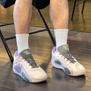 Giay Nike Tatum 2 'Sidewalk Chalk' FZ2203-600