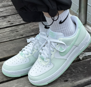 Giay Nike Air Force 1 'Barely Green Mint Foam' FZ4123-394