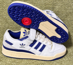 Giay Adidas Forum 84 Low 'Cloud White & Victory Blue' IE3205