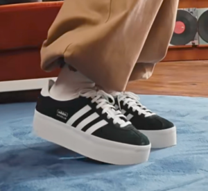 Giay Adidas Gazelle Up 'Black' IH1290