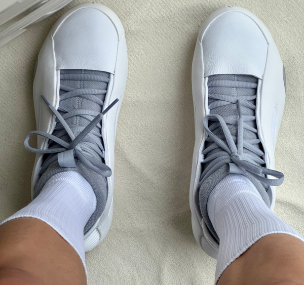 Giay Adidas Harden Vol. 8 'White Party' IE2696
