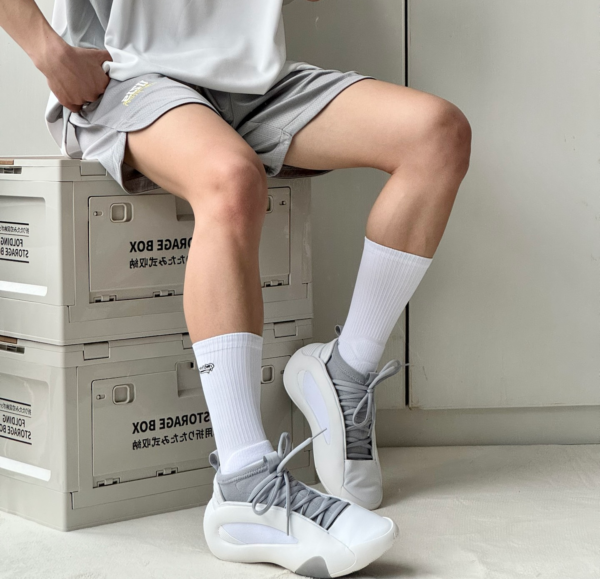 Giay Adidas Harden Vol. 8 'White Party' IE2696