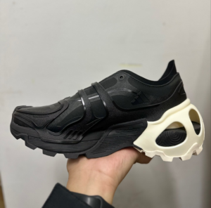 Giay Adidas Wonder Runner Pro 'Black' ID3658