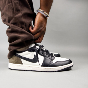 Giay Nike Air Jordan 1 Retro Low OG 'Mocha' CZ0790-102