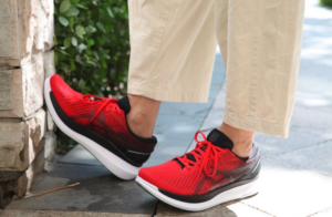 Giay Asics GlideRide 2 'Electric Red' 1011B016-608