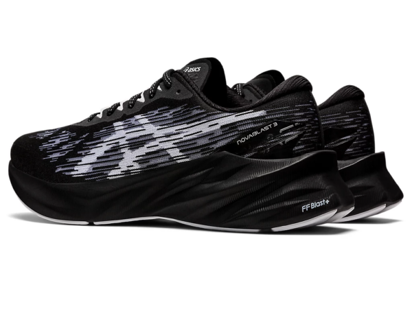 Giay Asics Novablast 3 'Black White' 1011B458-002