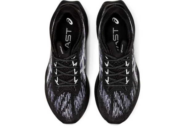 Giay Asics Novablast 3 'Black White' 1011B458-002