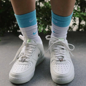 Giay Nike Air Force 1 '07 SE 'Liquid Metal' FN8540-100