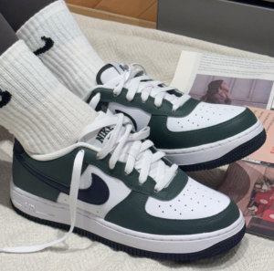 Giay Nike Air Force 1 GS 'Vintage Green Obsidian' HF5178-300