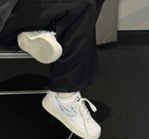 Giay Nike Air Force 1 Low 'Neon Paint' HF5721-111